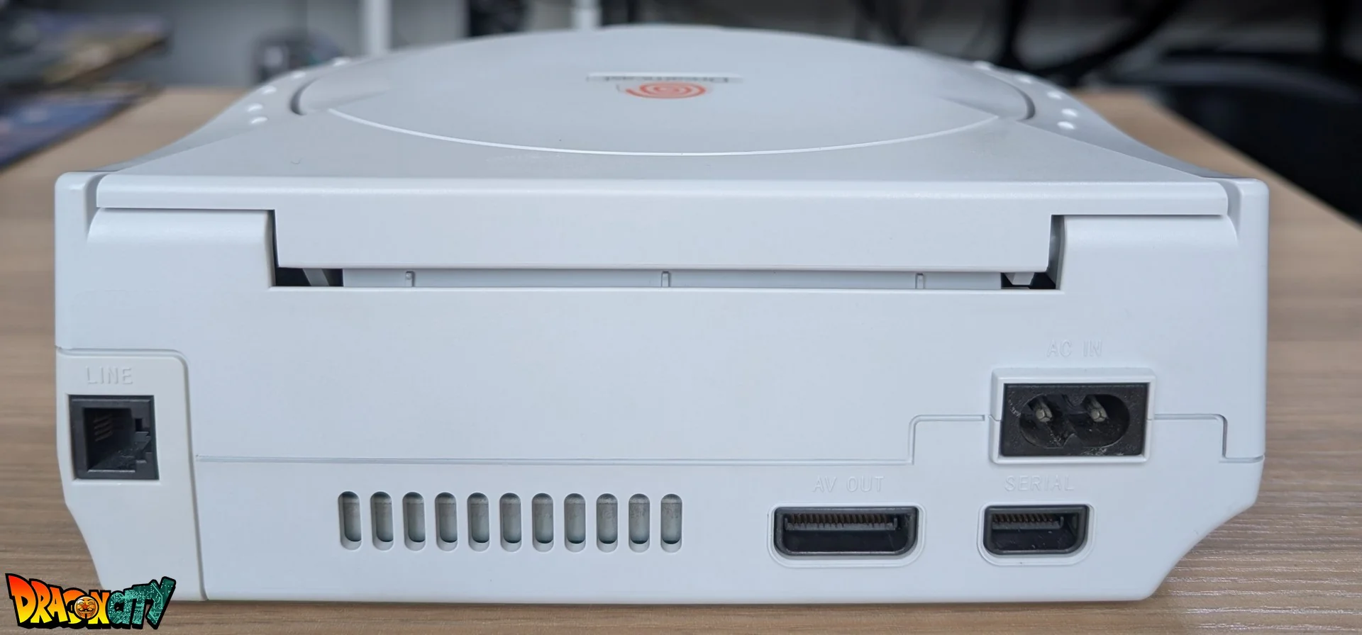 Dreamcast VA0 60Hz + Bios Freezone + Patch 50Hz/60Hz Auto + Boßte + Alimentation 220V + 1 Manette + Notices + Dream Passport 1 et 3 + Cùble Vidéo + Cùble Alimentation + Serial Matching + Cùble RJ11 + Condensateurs GDROM changés (neuf) + VMU + Jump Pack - Image 8
