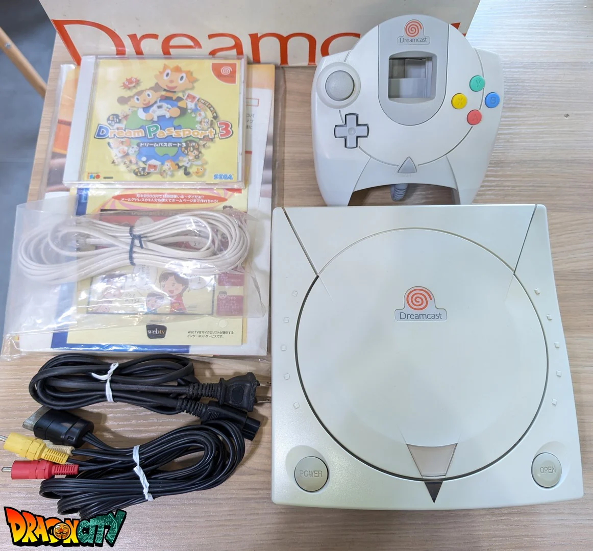Dreamcast VA1 60Hz + Bios Freezone + Patch 50Hz/60Hz Auto + Boßte + Alimentation 220V + 1 Manette + Notices + Dream Passport 3 "NEUF" + Cùble Vidéo + Cùble Alimentation + Serial Matching + Cùble RJ11 + Condensateurs GDROM "NEUF" - Image 2
