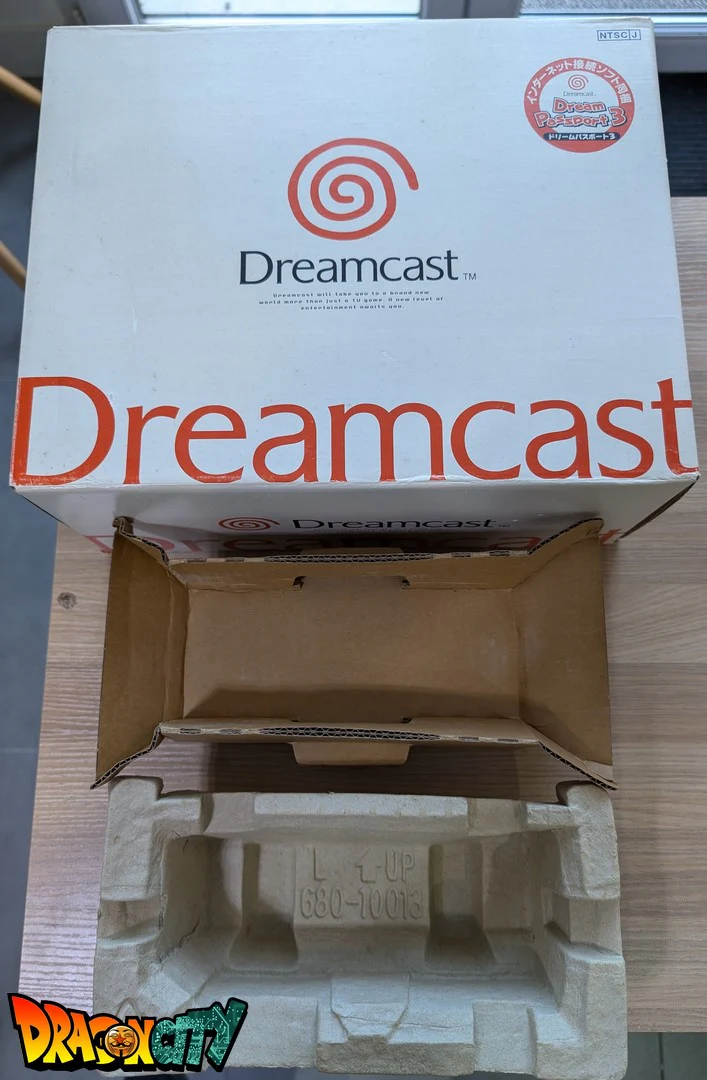 Dreamcast VA1 60Hz + Bios Freezone + Patch 50Hz/60Hz Auto + Boßte + Alimentation 220V + 1 Manette + Notices + Dream Passport 3 "NEUF" + Cùble Vidéo + Cùble Alimentation + Serial Matching + Cùble RJ11 + Condensateurs GDROM "NEUF" - Image 5
