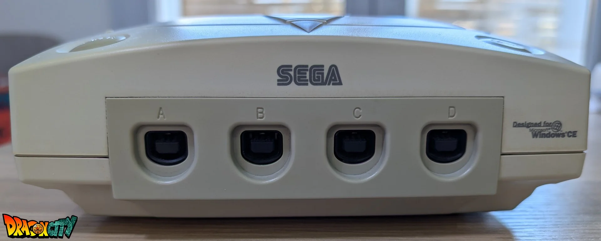 Dreamcast VA1 60Hz + Bios Freezone + Patch 50Hz/60Hz Auto + Boßte + Alimentation 220V + 1 Manette + Notices + Dream Passport 3 "NEUF" + Cùble Vidéo + Cùble Alimentation + Serial Matching + Cùble RJ11 + Condensateurs GDROM "NEUF" - Image 6