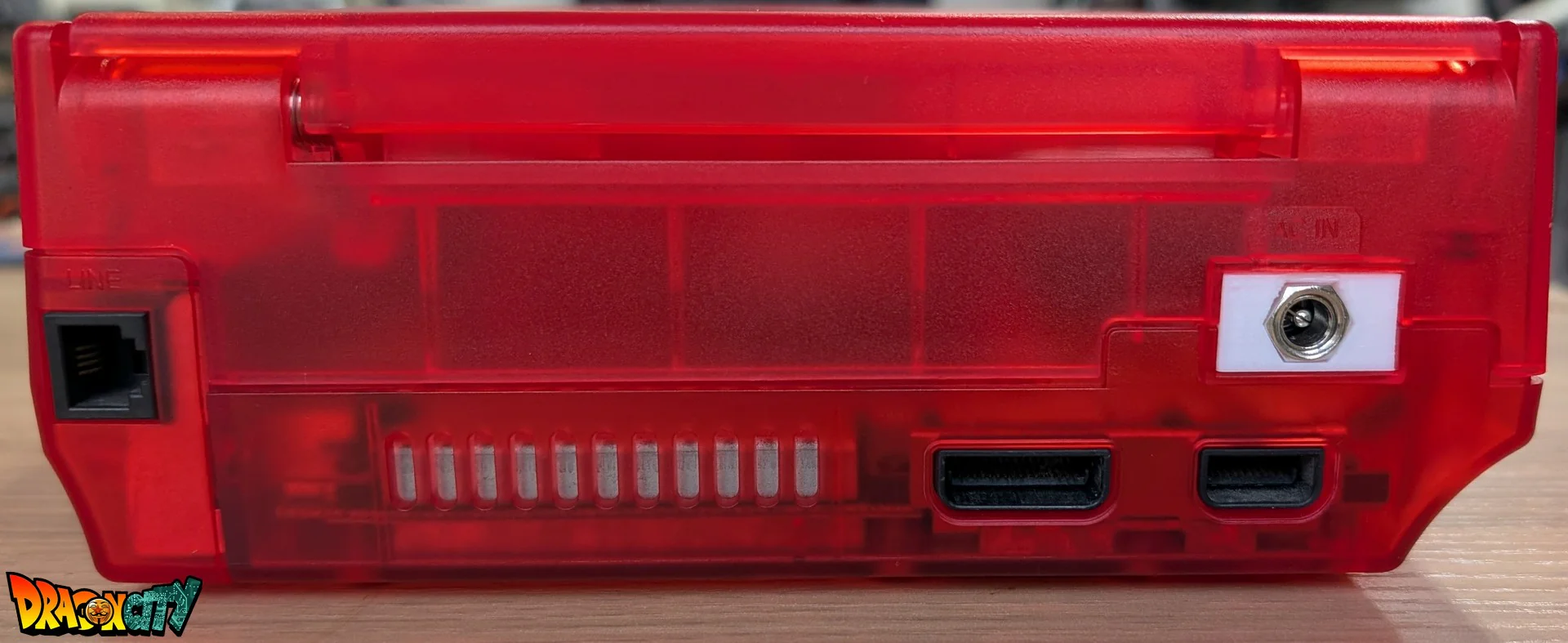 Dreamcast VA1 Freezone 60Hz + Coque Rouge Translucide (Neuve) + Alimentation Dc-Psu + GDEmu 5.20.5 + Kit 3D GDEmu Rouge Translucide + Pile Neuve + Polyfuse + Ventilateur Silencieux + Patch 50Hz/60Hz Auto - Image 4