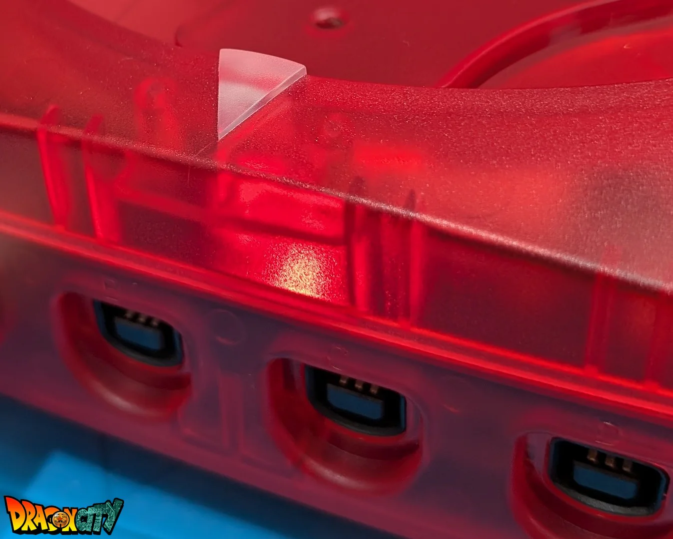 Dreamcast VA1 Freezone 60Hz + Coque Translucide Rouge (Neuve) + Diode Rouge + Alimentation Dc-Psu + GDEmu 5.20.5 + Kit 3D GDEmu Blanc + Pile Neuve + Polyfuse + Ventilateur Silencieux + Patch 50Hz/60Hz Auto - Image 10