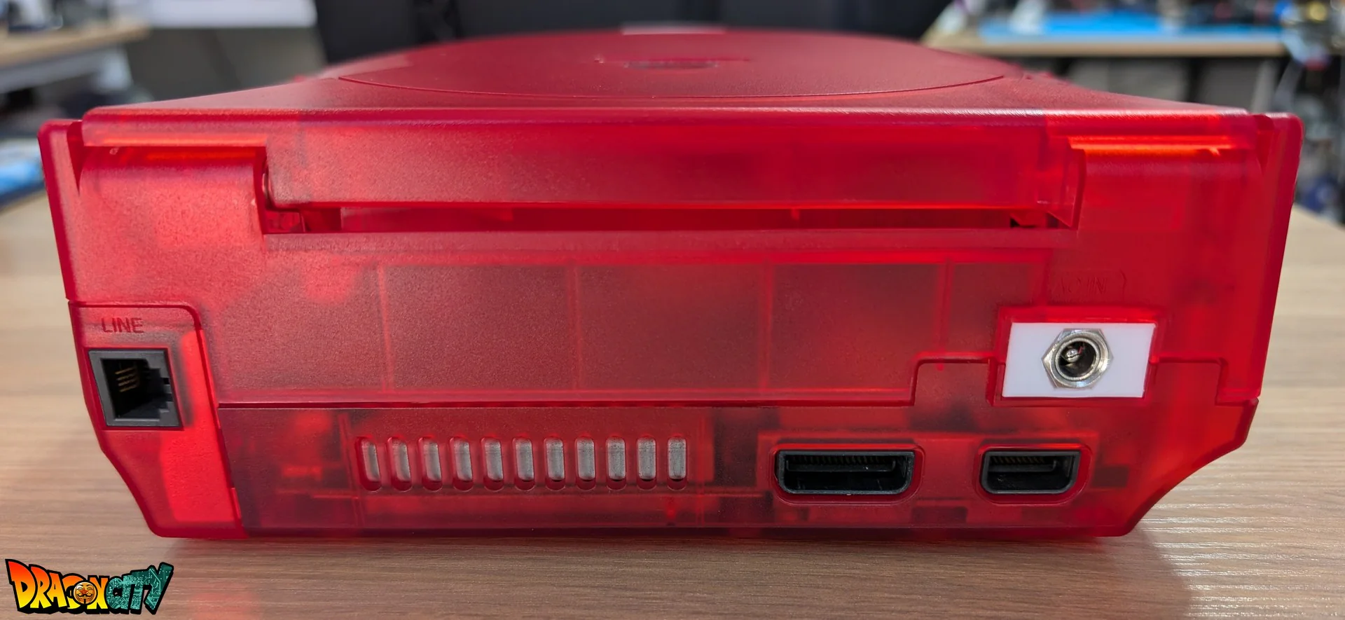 Dreamcast VA1 Freezone 60Hz + Coque Translucide Rouge (Neuve) + Diode Rouge + Alimentation Dc-Psu + GDEmu 5.20.5 + Kit 3D GDEmu Blanc + Pile Neuve + Polyfuse + Ventilateur Silencieux + Patch 50Hz/60Hz Auto - Image 7
