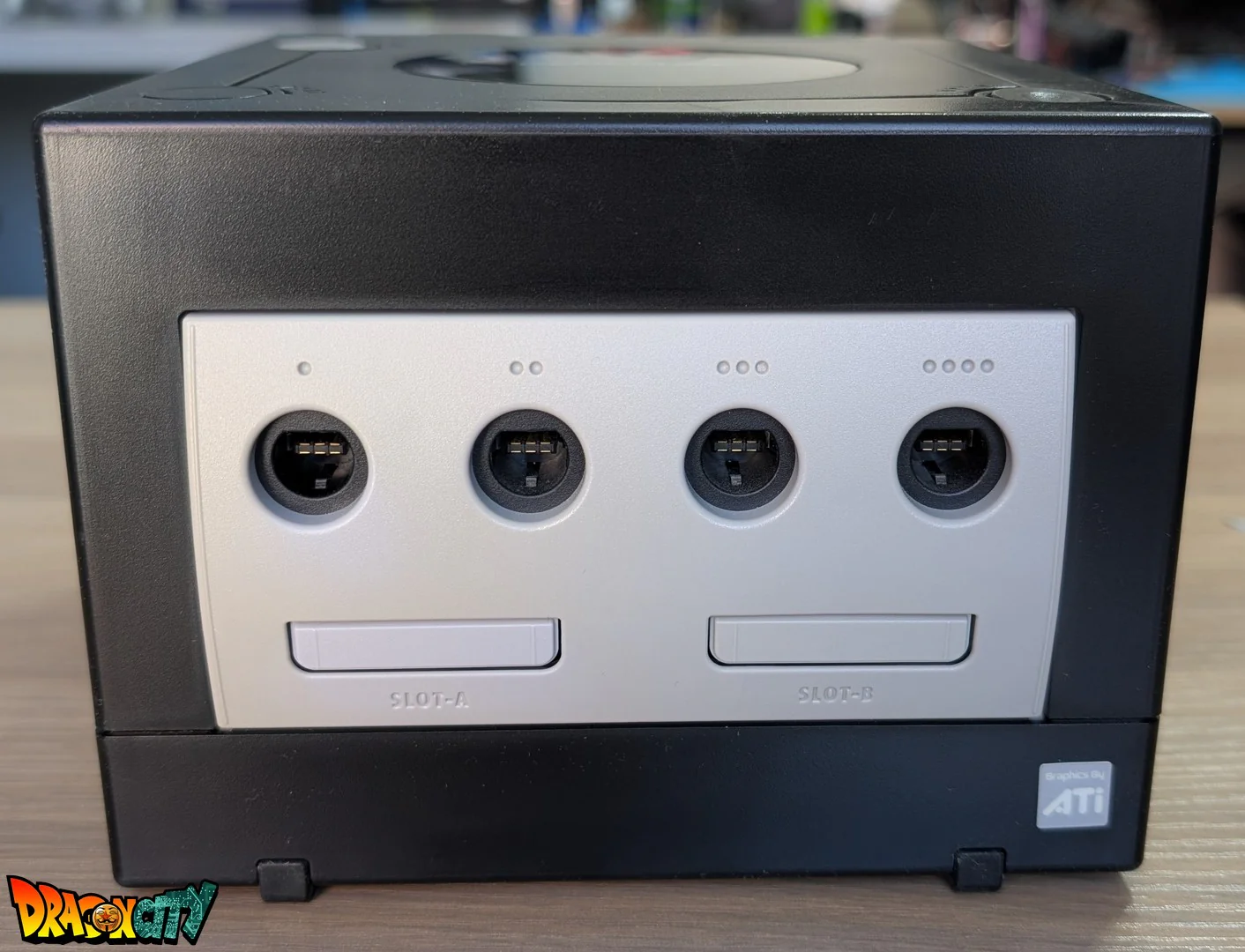 GameCube Noir JAP 60Hz Freezone + Boîte + Alimentation 110V + Puce Xeno-GC + Condensateurs changés (neuf) + Picoboot + Sandisk Swiss 256Go + SD2SP2 PRO V2 + BlueRetro - Manettes Sans-Fil - Image 4