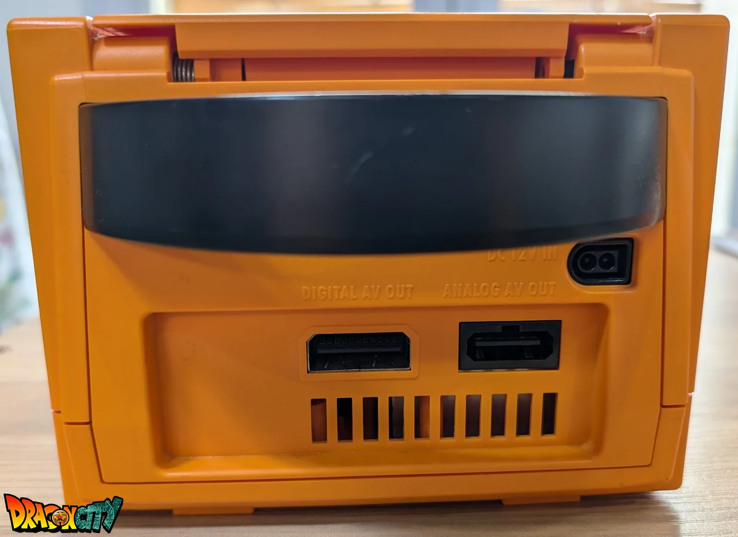 GameCube Orange JAP 60Hz Freezone + Boîte + 1 Manette Sans Fil + Alimentation 110V + Câble Vidéo + Puce Xeno-GC + Picoboot + Sandisk Swiss 64Go + SD2SP2 POR TF - Image 7