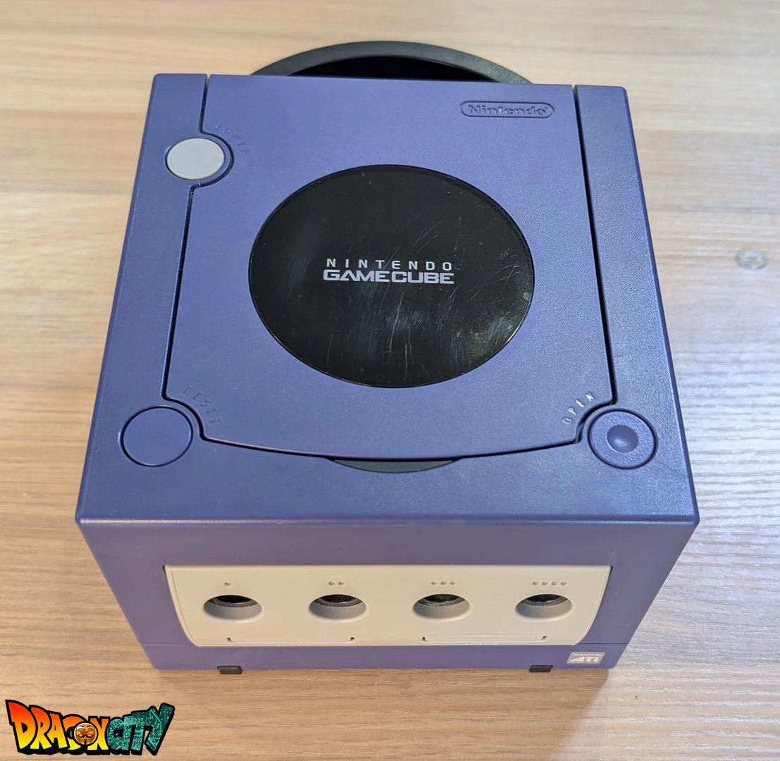 GameCube Violette JAP 60Hz Freezone + Boîte + Alimentation 110V + Puce Xeno-GC + Condensateurs changés (neuf) + Picoboot + Sandisk Swiss 64Go + SD2SP2 POR TF - Image 5