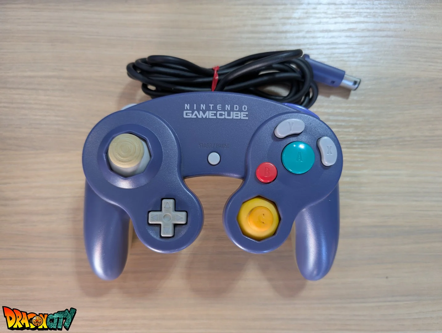 GameCube Collector Violette JAP 60Hz Freezone + Game Boy Player avec Disque + Boîte + Alimentation 110V + Puce Xeno-GC + Condensateurs changés (neuf) + Picoboot + Sandisk Swiss 256Go + SD2SP2 POR TF + Manette + Câble Vidéo + Serial Matching - Image 6
