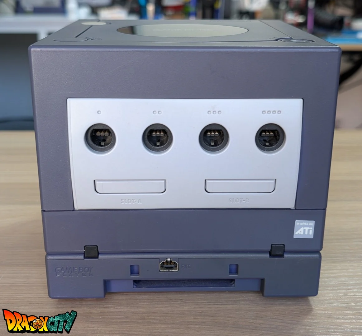 GameCube Collector Violette JAP 60Hz Freezone + Game Boy Player avec Disque + Boîte + Alimentation 110V + Puce Xeno-GC + Condensateurs changés (neuf) + Picoboot + Sandisk Swiss 256Go + SD2SP2 POR TF + Manette + Câble Vidéo + Serial Matching - Image 9
