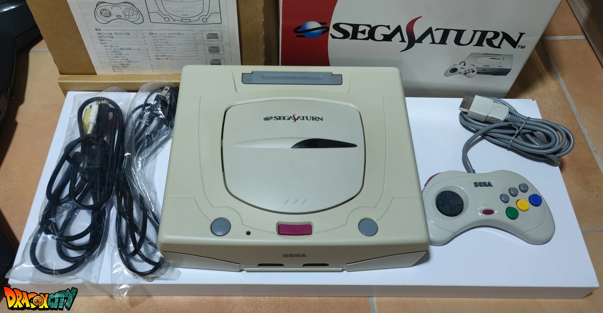 Saturn JAP Blanche 60Hz + Boîte + Bios Freezone + Alimentation SAT-Psu + Mémoire FRAM + Switchless 50/60Hz + Serial Matching - Image 2